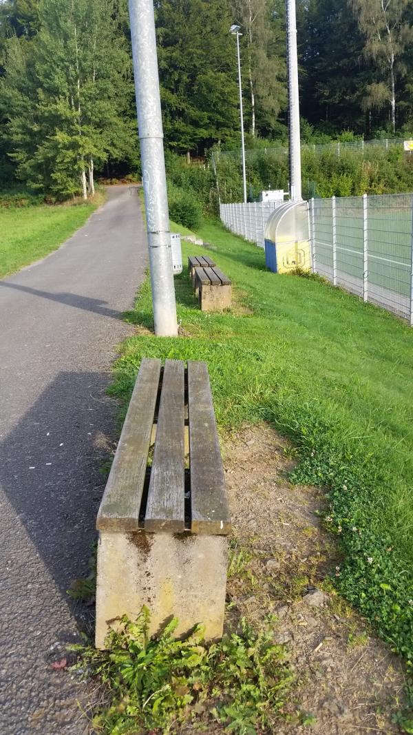 Sportplatz Am Sonnenberg - Gummersbach-Frömmersbach