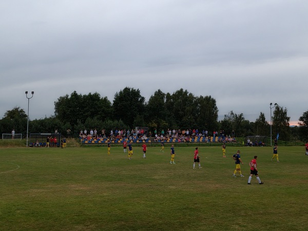 Boisko w Raszczycach - Raszczyce