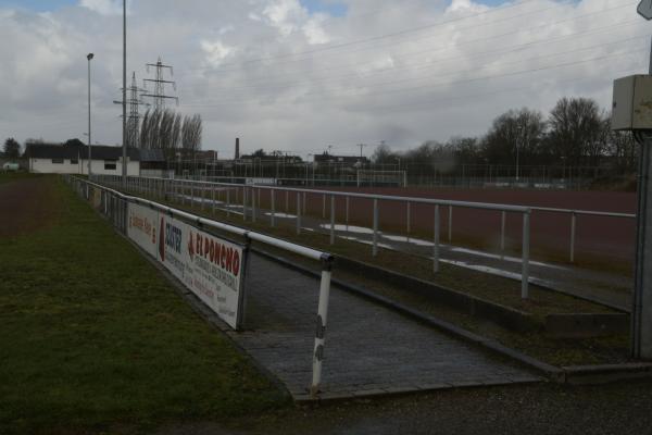 Sportzentrum Unterstadt Platz 2 (alt) - Kleve-Kellen