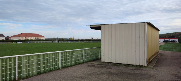 Stade Les Merlettes - Bousse