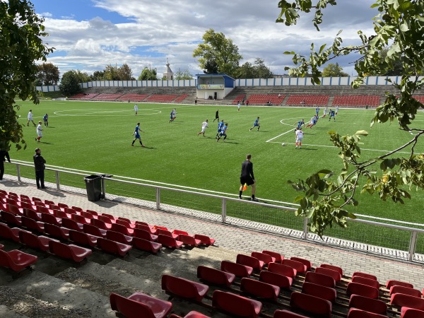 Stadionul Orășenesc - Fălești