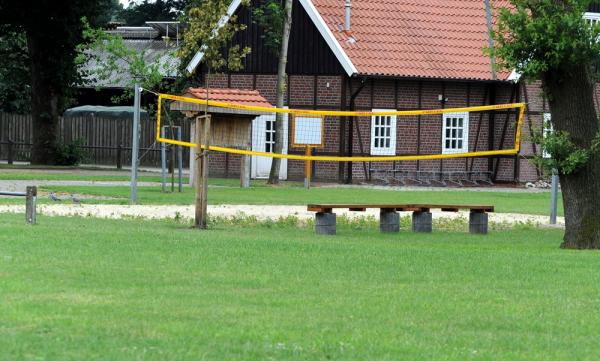 Sportanlage Ostenwalder Straße B-Platz - Lahn/Hümmling