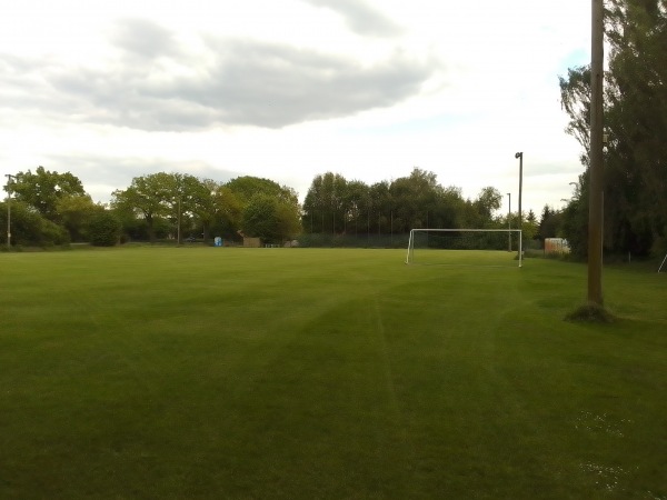 Sportplatz Wetschen B - Wetschen