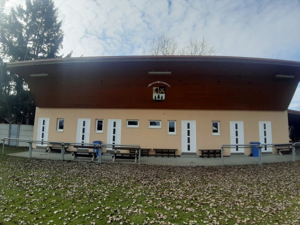 Fotbalové Hřiště Hvožďany - Hvožďany