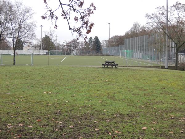 Bezirkssportanlage Mombach Platz 3 - Mainz-Mombach