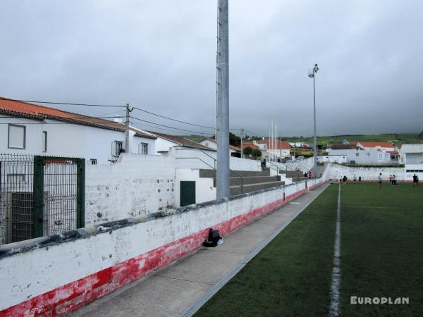 Campo de Jogos da Ponta Garça - Ponta Garça - Vila Franca do Campo (Ilha de São Miguel, Açores) 