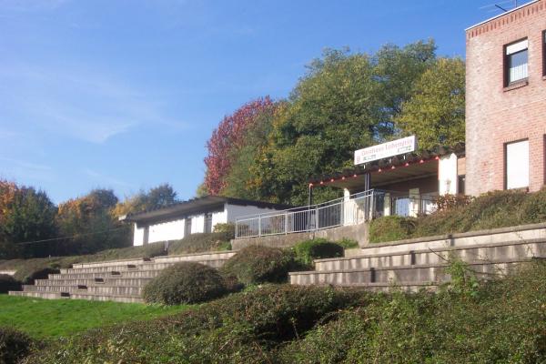 Lohengrin-Stadion Merowingerstraße - Kleve