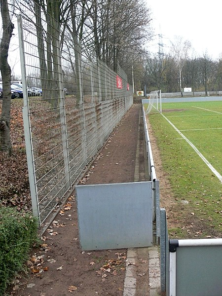 Sportanlage Mündelheimer Straße - Duisburg-Hüttenheim