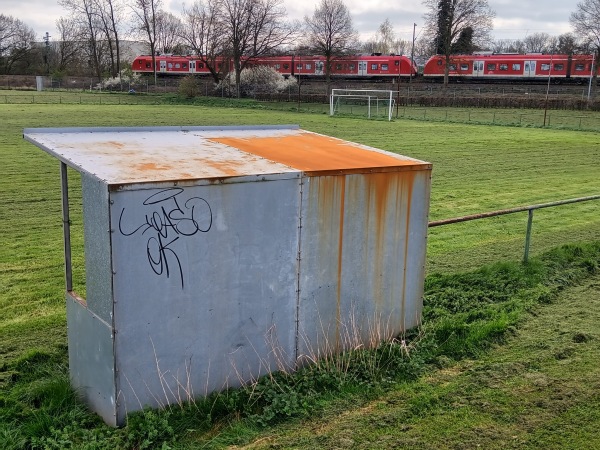 Sportplatz Gierthmühlenweg - Mönchengladbach-Lürrip