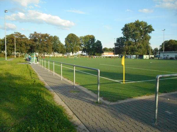 Polizei-Platz - Sportzentrum Pfeifferswörth - Mannheim