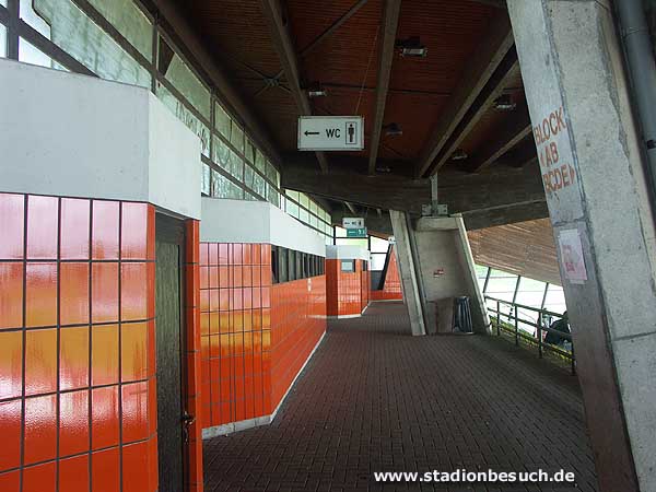 Parkstadion im Sportpark - Baunatal-Altenbauna