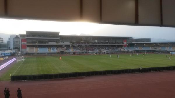 Akdeniz Üniversitesi Stadyumu - Antalya