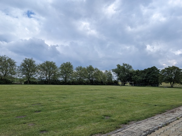 Sportplatz Emmerstedt B - Helmstedt-Emmerstedt