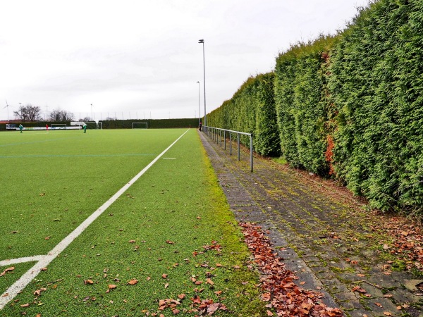Husarenstadion Nebenplatz - Ense-Bremen