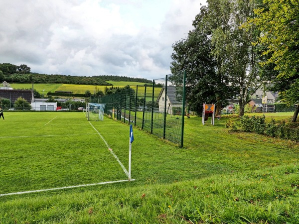 Sportplatz Caller Straße - Meschede-Wallen