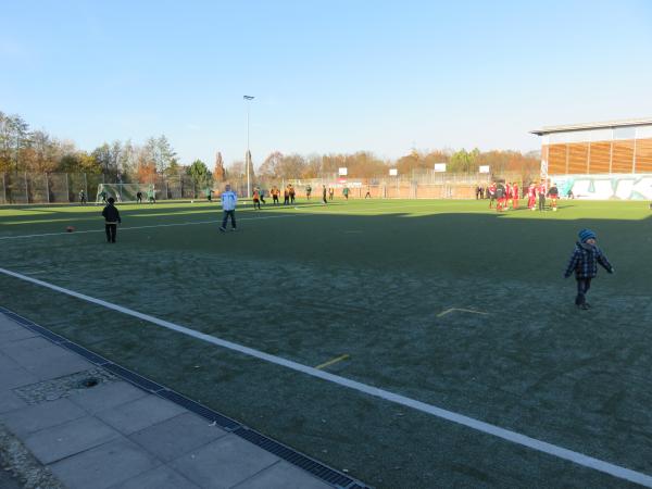 Sportplatz Achillesstraße - Berlin-Karow