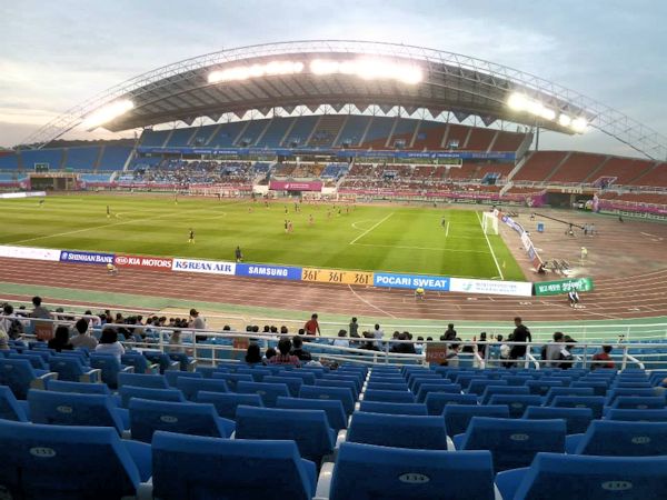 Ansan Wa~ Stadium - Ansan