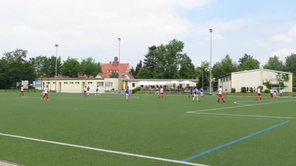 Sportplatz Karl-Liebknecht-Straße - Dresden-Hellerau