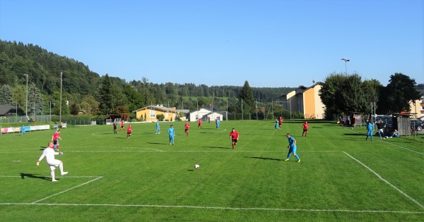 Sportplatz Himmelberg - Himmelberg