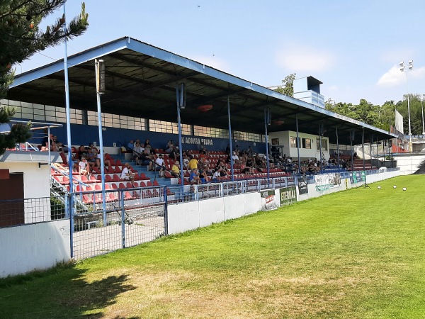 Stadion Na Pecích - Praha-Kobylisy
