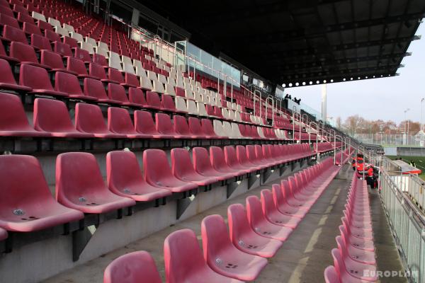 Bruchwegstadion auf dem WOLFGANG FRANK CAMPUS - Mainz