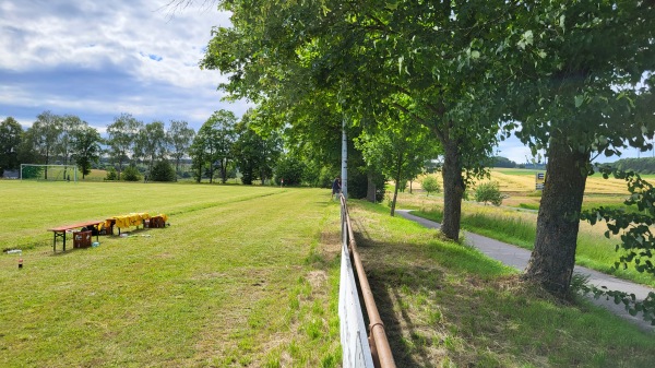 Sportplatz Nußbaumweg - Ravenstein-Merchingen