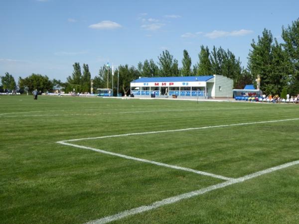 Stadion Zatys - Hornostayivka