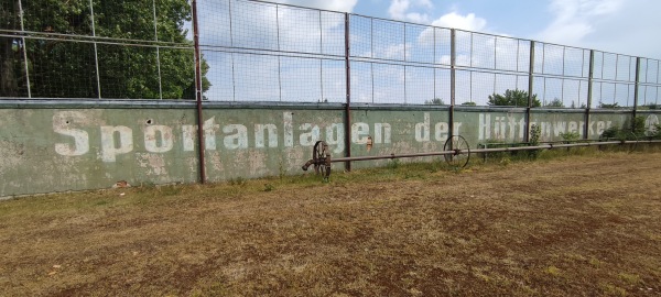 Sportanlage Waldstraße - Steinplatz - Eisenhüttenstadt