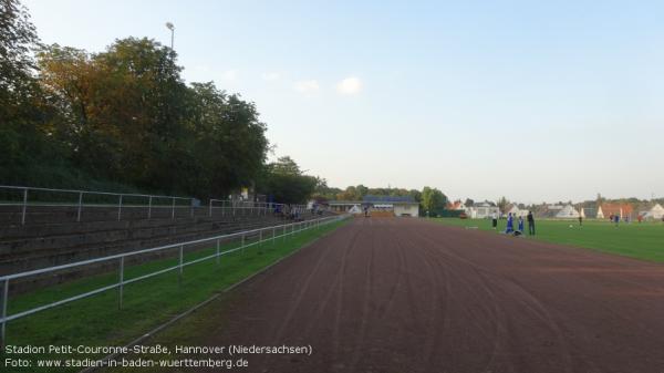 Sportanlage Petit-Couronne-Straße - Hannover-Ahlem