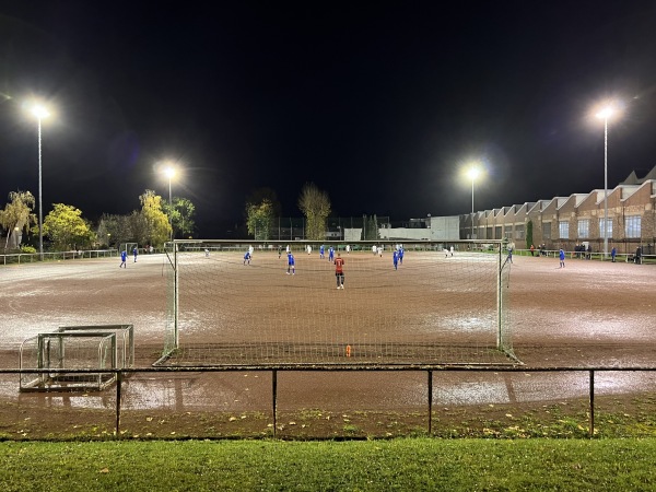 Sportplatz Remigiusstraße - Köln-Weiß