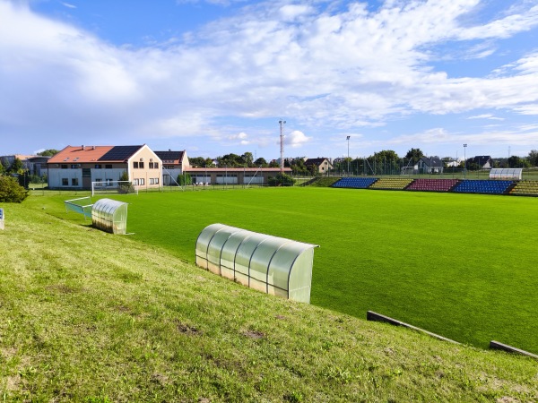Arena Mistrzów Gniewino boczne boisko 1 - Gniewino