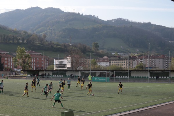 Estadio Municipal El Sotón - Lena (Ḷḷena), AS