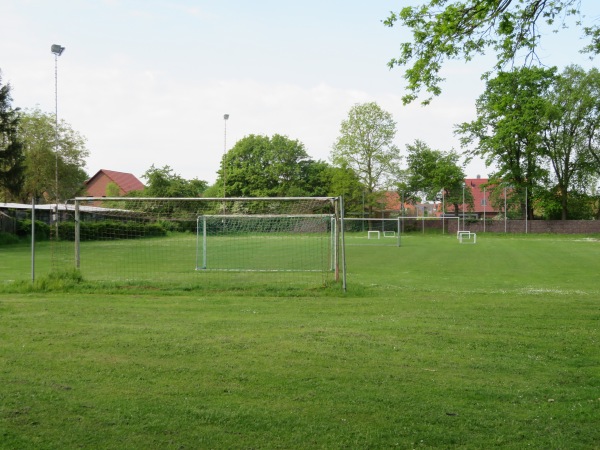 Sportanlage Algesbütteler Weg B-Platz - Adenbüttel