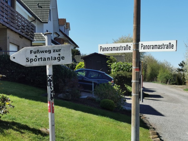 Glückauf-Sportanlage - Porta Westfalica-Kleinenbremen