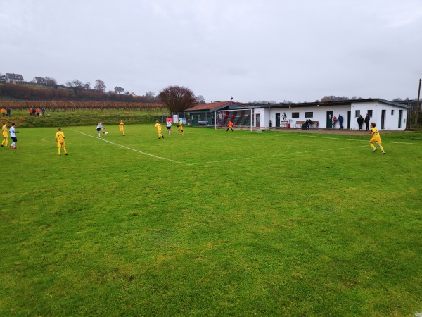 Sportanlage an der Bahnlinie - Nonnenhorn