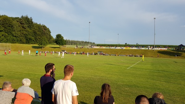 Sportplatz am Stutzenberg - Emersacker