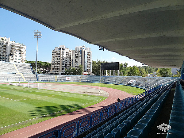 Stadiumi Kombëtar Qemal Stafa - Tiranë (Tirana)