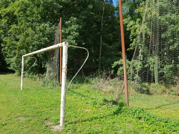 Sportplatz im Schloßpark - Lalendorf-Vietgest