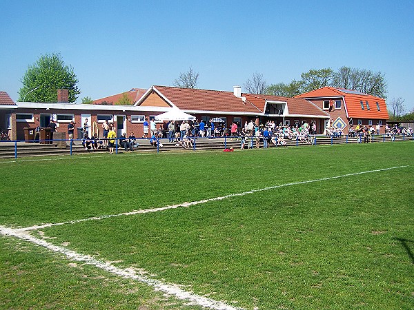 Stadion am Bahndamm - Osterrönfeld