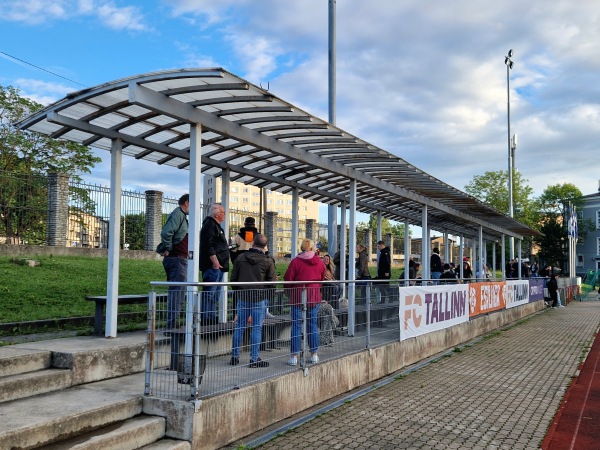 Lasnamäe kunstmurustaadion - Tallinn