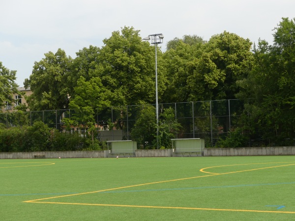 Sportplatz Stralsunder Straße - Berlin-Brunnenviertel