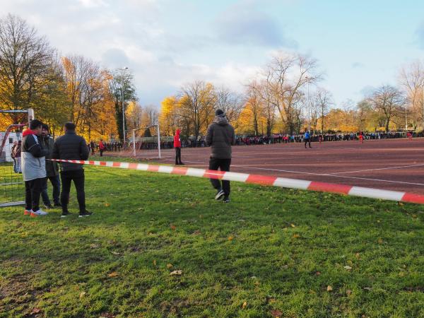 Bezirkssportanlage Lohberg Zum Fischerbusch (alt) - Dinslaken-Lohberg