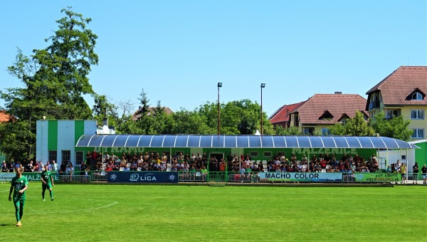 Futbalový štadión Malženice - Malženice