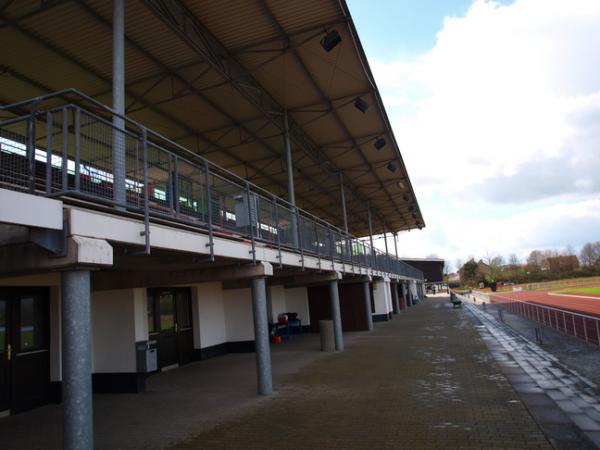 Stadion am Salzgittersee - Salzgitter-Lebenstedt-Bruchtmarsen