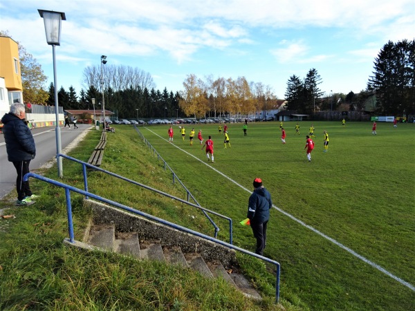 Sportplatz Kreuzstetten - Niederkreuzstetten