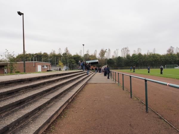 Bezirkssportanlage Loewenfeldstraße - Bottrop-Kirchhellen