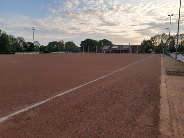 Sportanlage Im Wiesengrund Platz 2 - Hamminkeln-Ringenberg