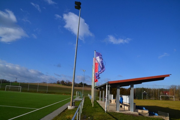 Sportanlage an der alten B80 Platz 2 - Salzatal-Bennstedt