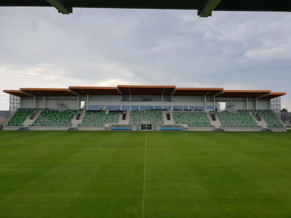 Fehérvári úti stadion - Paks