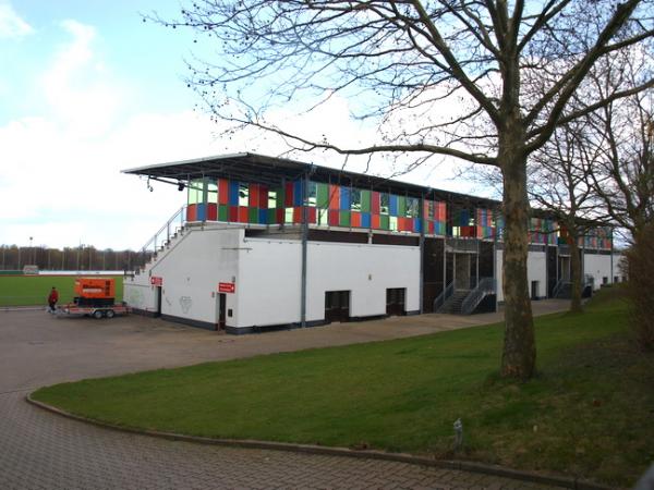 Stadion am Salzgittersee - Salzgitter-Lebenstedt-Bruchtmarsen